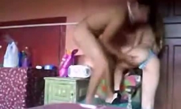 تقفيش في البزاز سكس